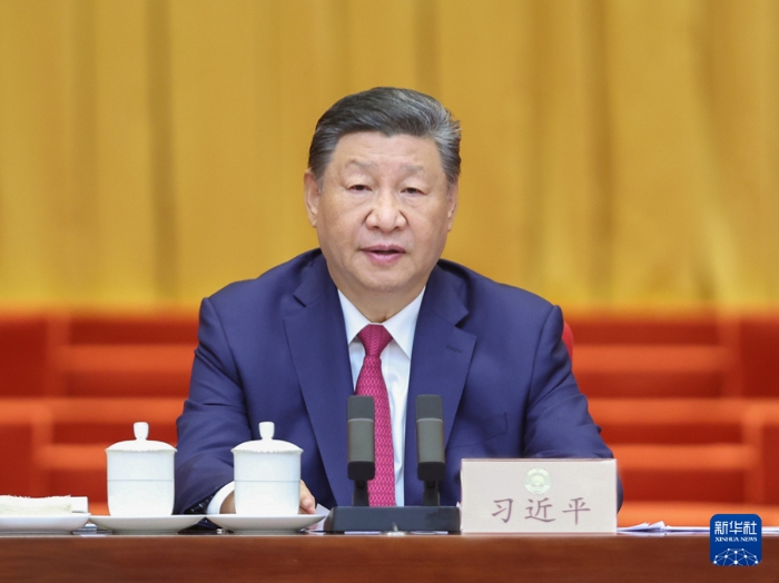 9月20日上午，中共中央、全國(guó)政協(xié)在全國(guó)政協(xié)禮堂隆重舉行慶祝中國(guó)人民政治協(xié)商會(huì)議成立75周年大會(huì)。中共中央總書記、國(guó)家主席、中央軍委主席習(xí)近平出席大會(huì)并發(fā)表重要講話。新華社記者 鞠鵬 攝